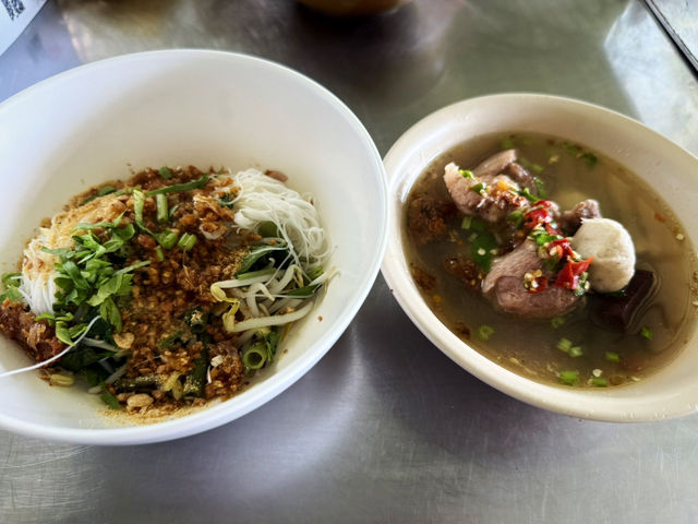 ก๋วยเตี๋ยวบ่อเคย