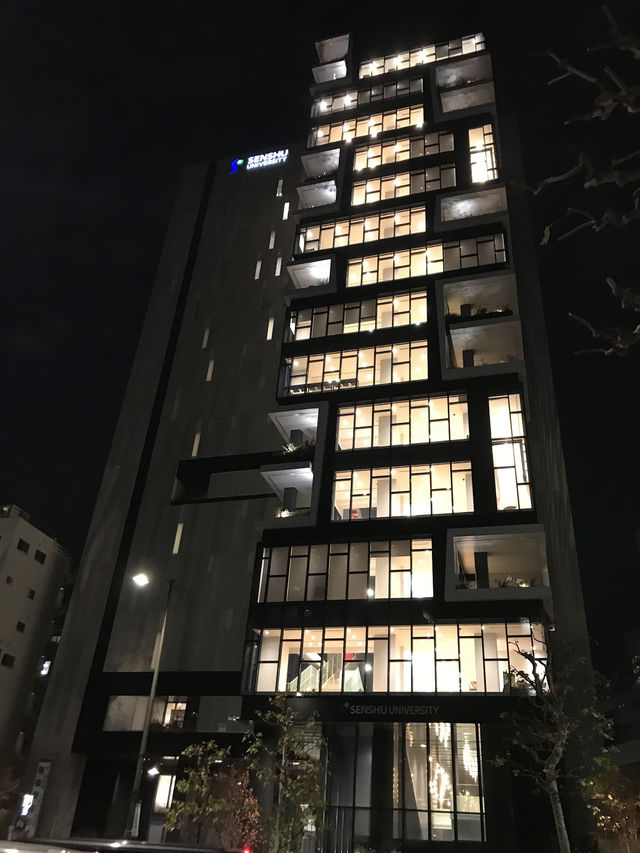【神田で書道具と世界から消えた紙の本とコーヒーとカレーを巡る午後の買い物旅】