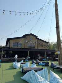 มีน้ำมีปลา ร้านอาหารริมน้ำบางปะกง ที่แปดริ้ว