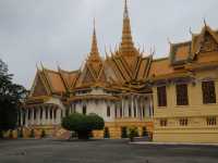 A Quiet Day at the Royal Palace 