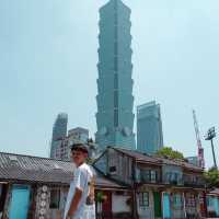 Sisinan Village หมู่บ้านทหารเก่าในเงาตึก 101
