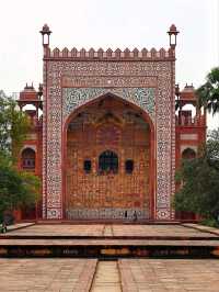Exploring the Grandeur of Akbar’s Tomb – A Journey Through Time