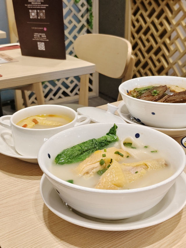 必食牛肉麵！ 手工麵富口感！