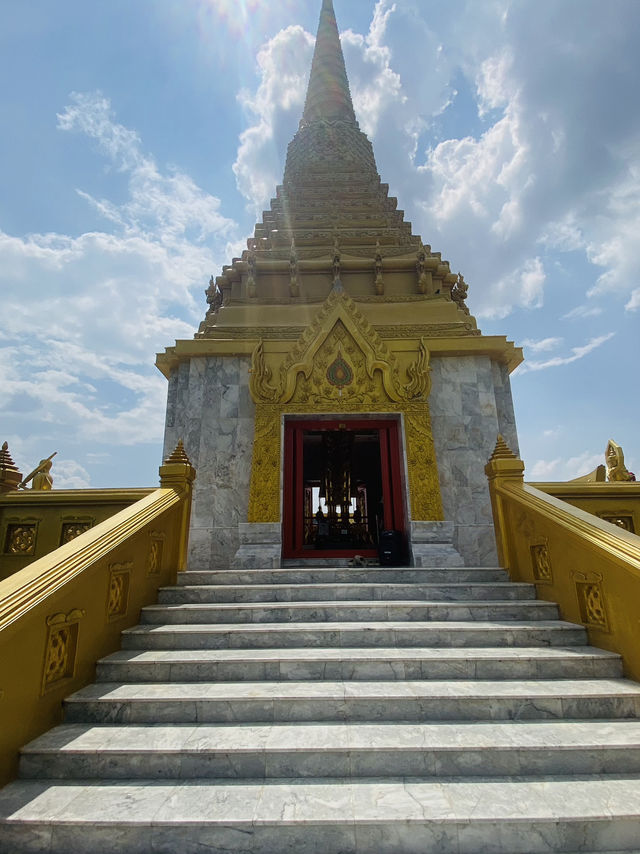 พาเที่ยววัดเขาดิน สุพรรณบุรี