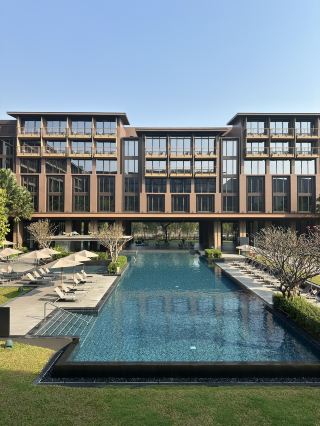 7 Days in Bangkok