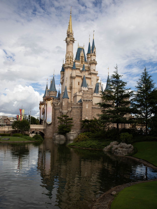 ว Tokyo Disneyland – โลกแห่งจินตนาการในญี่ปุ่น