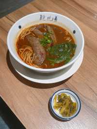 台灣過江龍麵店