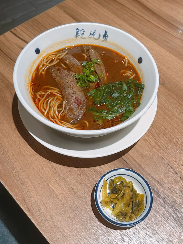 台灣過江龍麵店