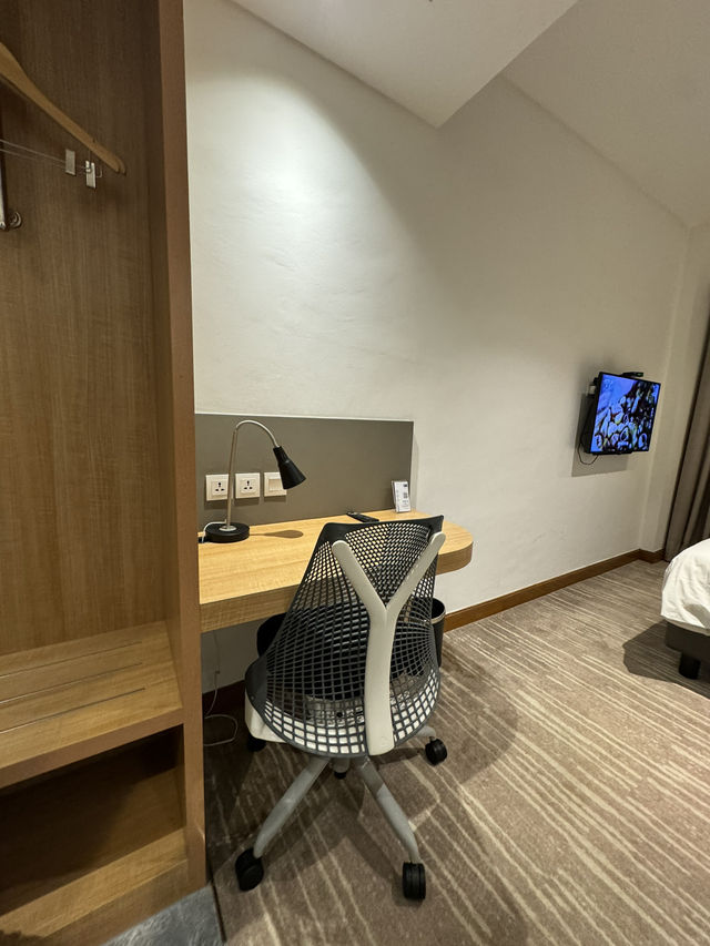 Where to stay in Holiday Inn Express Jakarta Matraman