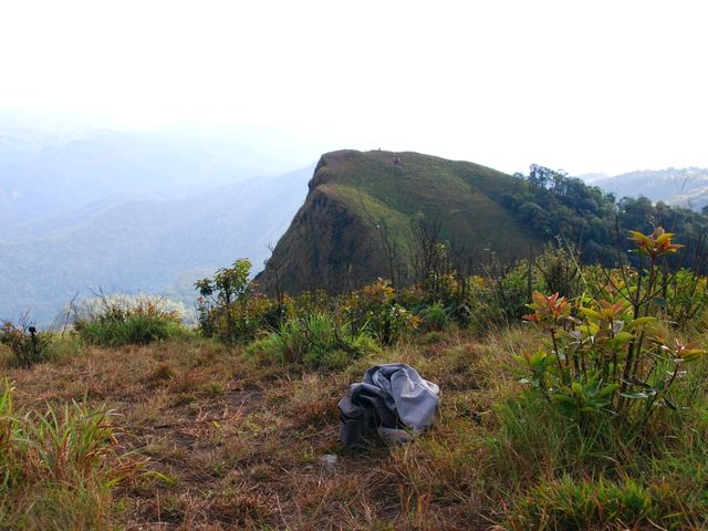 เขาสันหนอกวัว เดินป่าอุทยานแห่งชาติทองผาภูมิ