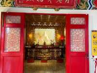 Wenwu Temple – วัดสวยริมทะเลสาบสุริยันจันทรา