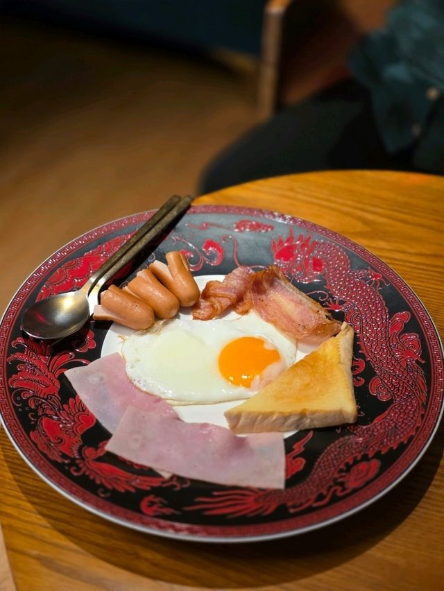 Step Back in Time: Hainan-Style Breakfast at Ek Teng Phu Ki (เอกเต็งผู้กี / 益生甫記) in Bangkok’s China