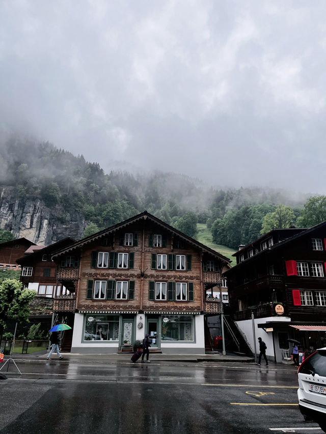 Lauterbrunnen Train Station: Gateway to the Valley of Waterfalls