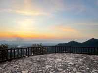 🌄☀️ มุมลับดูพระอาทิตย์ตก…ที่ปากแพรก 🌿 