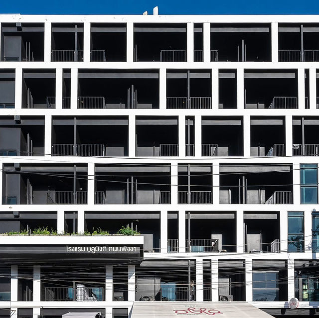 Blu Monkey Hub & Hotel Phuket 