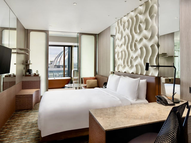 Crowne Plaza Changi Airport 