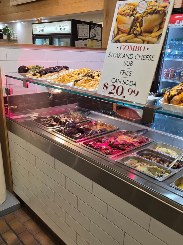 【昆西市場｜熱鬧又充滿活力的波士頓美食聚集地】