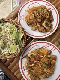 ป้าอ้อม ขั่วหมี่โคราช อร่อยเด็ดแนะนำค่ะ