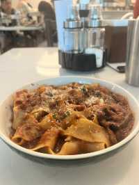 A First Taste at Guan’s Café – Where Tradition Meets Modern Comfort