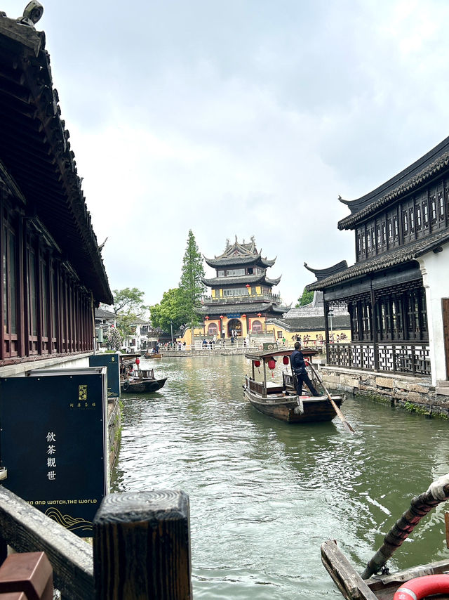 ตลาดน้ำใกล้เซี่ยงไฮ้ 🛶 — Zhujiajiao Water Town