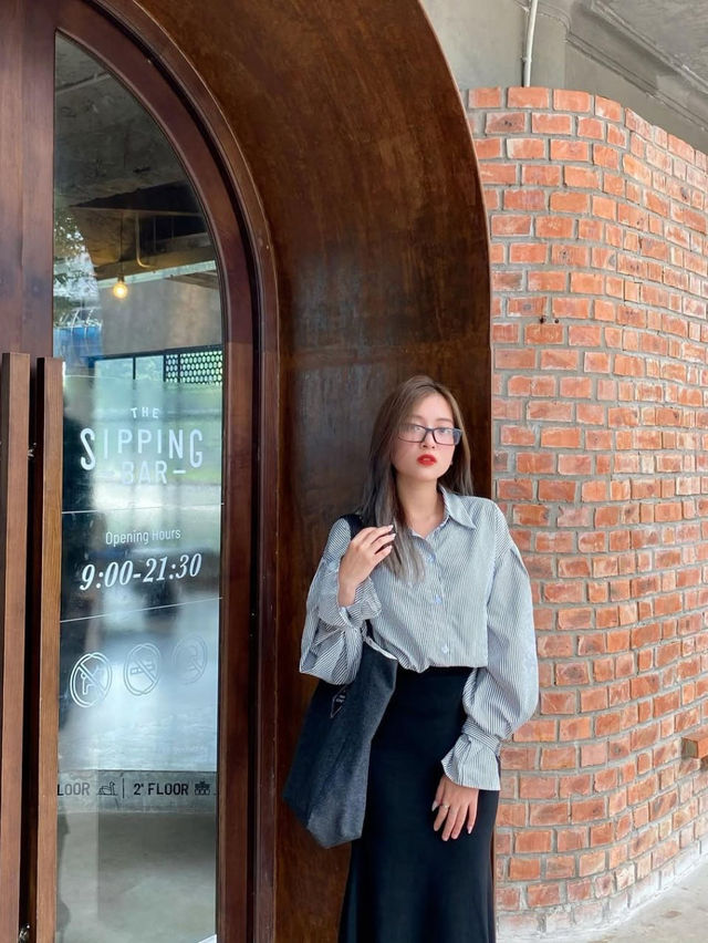 The Sipping Bar