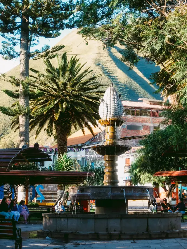 A small town at an altitude of 2,800m, Urubamba.