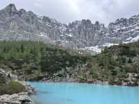 Lago di Sorapis – The Hidden Turquoise Lake of the Dolomites 🇮🇹🏞️