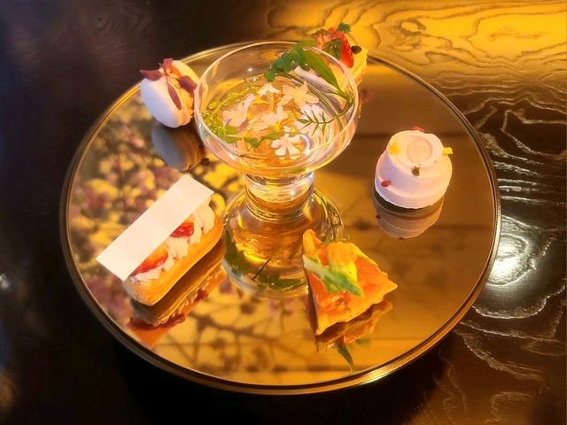 교토(Kyoto) ザ リビングルーム(리빙룸 카페) 桜アフタヌーンティー(사쿠라 애프터눈티)