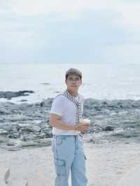 🌅 Casa Tropika Bangsaen – คาเฟ่ริมทะเลฟีลบีชคลับ