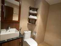 Royal Tiger Luxury Resort sauraha Chitwan Nepal 
