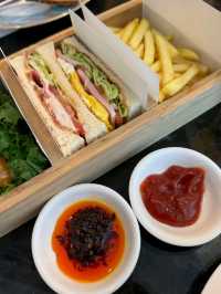 🌟🏙️ Island Shangri-La, Hong Kong – Enjoy Delicious food 