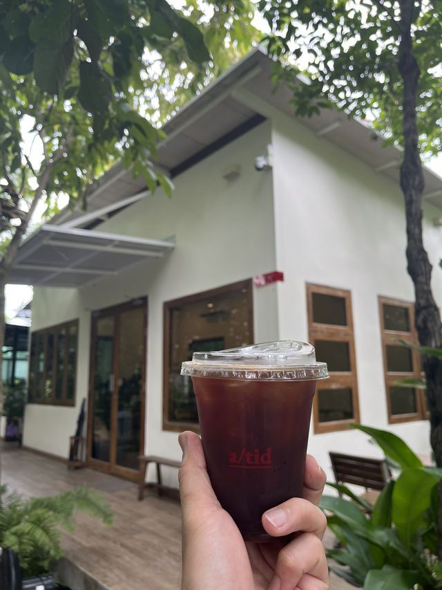 ชิลๆ คาเฟ่สายกาแฟต้องแวะ @a/tid coffee roaster ห