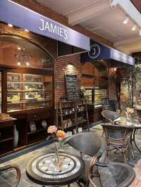 Indoor Coffee & Bistro