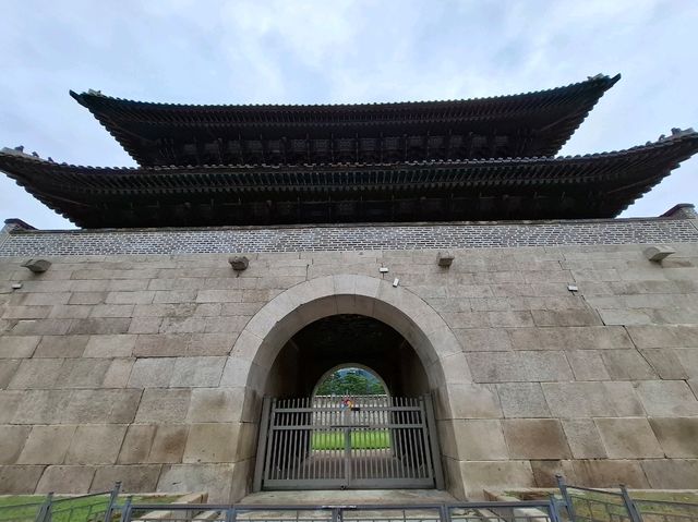 東大門興仁之城古蹟｜石門映照時光的城市脈動