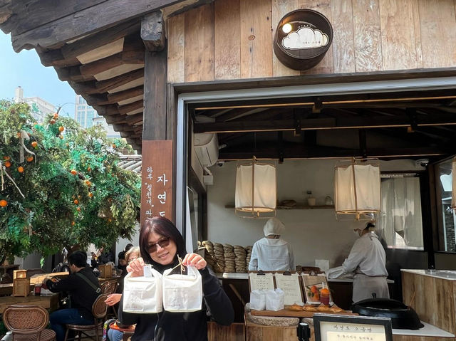 Must Try Jayeondo Salt Bread In Seoul 🌟
