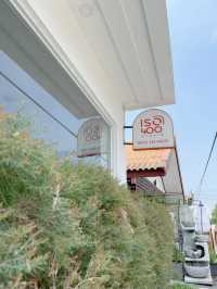 Iso 400 studio คาเฟ่มินิมอล สวยๆ ที่มหาสารคาม