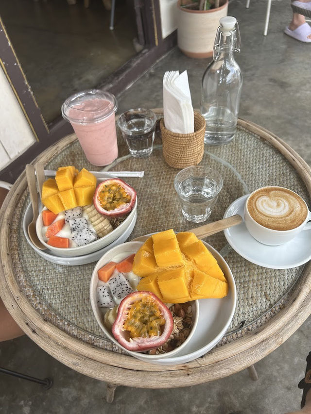  The Shelter Coffee , Phuket 