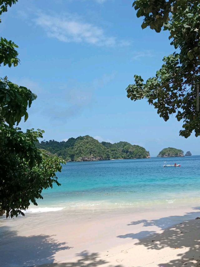 Pantai Tiga Warna, Malang (East Java)