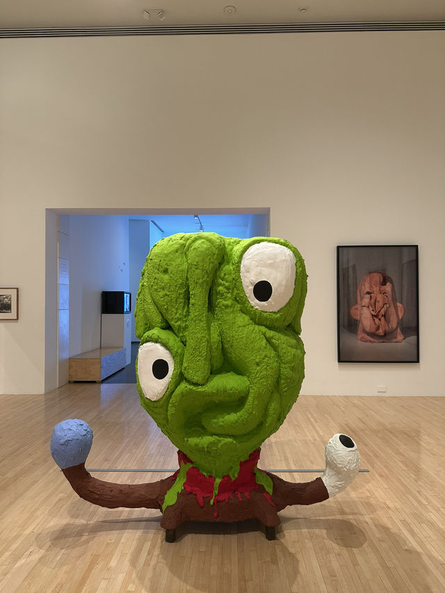 MOCA 洛杉磯當代藝術博物館 | 藝術家創立的當代藝術聖地 🎨