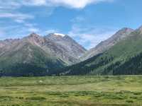 Duku Highway: Traversing the Tianshan, Embracing Grandeur