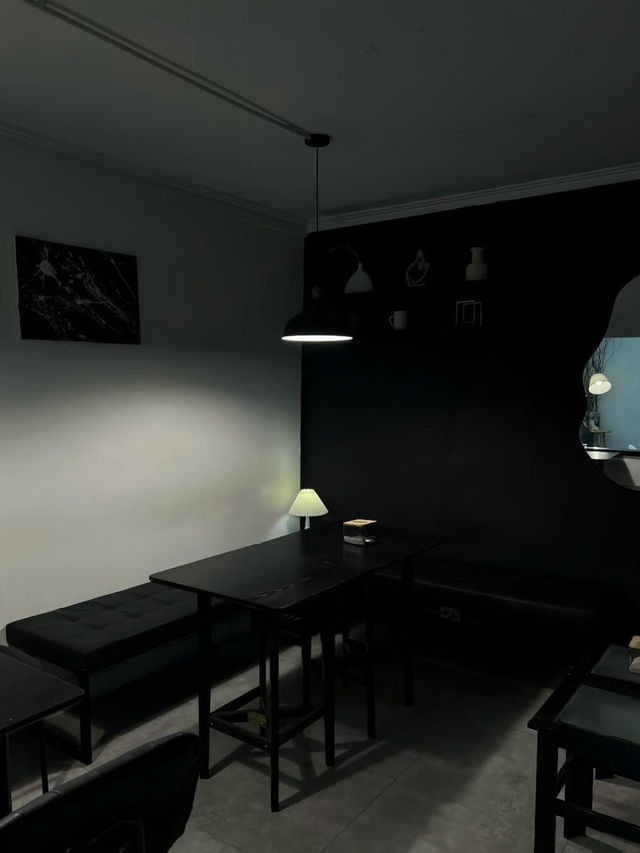 Saebyeok Cafe