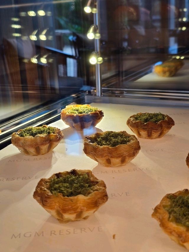 珠海香山迎賓館美高梅華府酒店:隱世奢華的嶺南秘境 🏯✨  珠海香山迎賓館美高梅華府酒店:隱世奢華的嶺南秘境 🏯✨