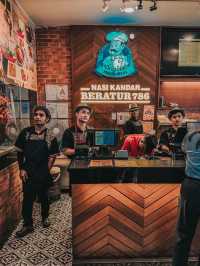 Queue for the Curry Magic – Nasi Kandar Beratur 786 Delivers
