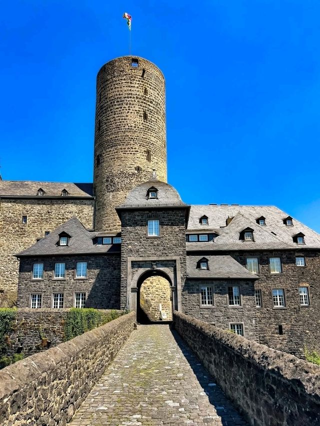 🏰🌿 Mayen: Gateway to the Volcanic Eifel