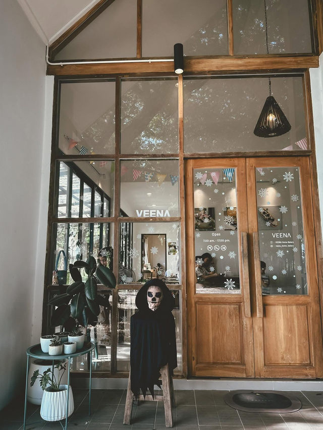 VEENA Home Bakery ลำปาง