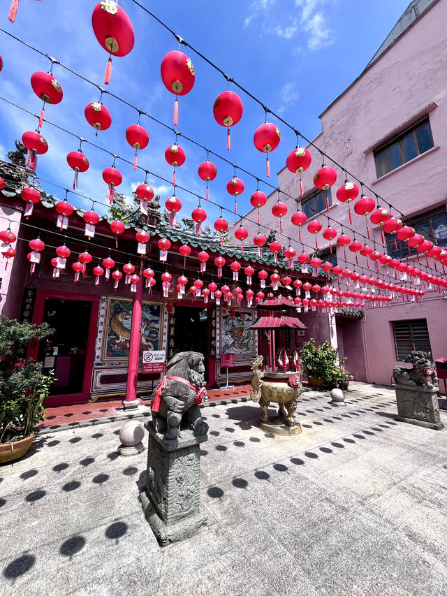 Hiang Thian Siang Ti Temple: Majestic Cultural Gem in Kuching’s Carpenter Street