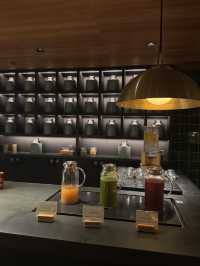 World’s Best Airport Lounge Experience