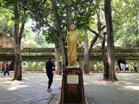 เที่ยว “วัดอุโมงค์” ฟิลฤดูฝน เขียวชื่นใจ