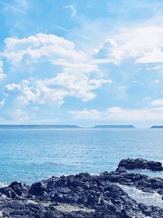 澎湖縣環島 — 海風中的藍色旅程