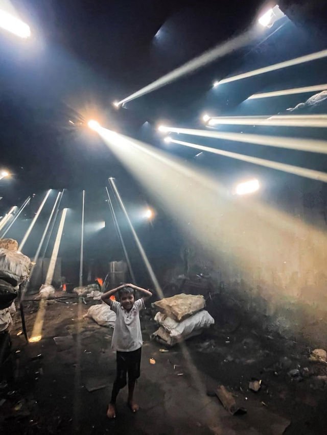 A glimpse into the wealth gap in Mumbai